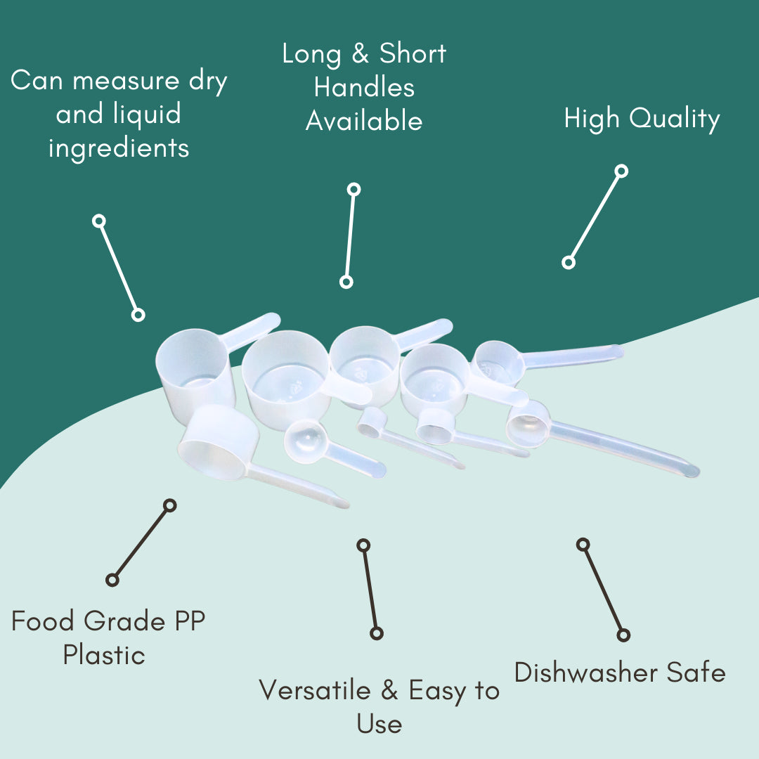 Graphic showing a pile of polypropylene plastic measuring scoops with callouts highlighting features like durability, reusability, and accuracy.